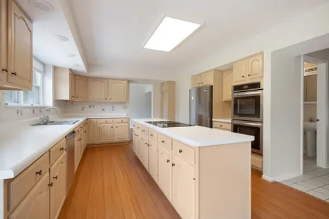 727 Jamestowne Road Sleepy Hollow IL 60118