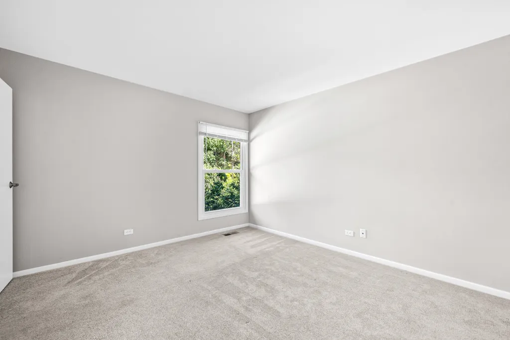 5536 East Lake Drive Lisle IL 60532
