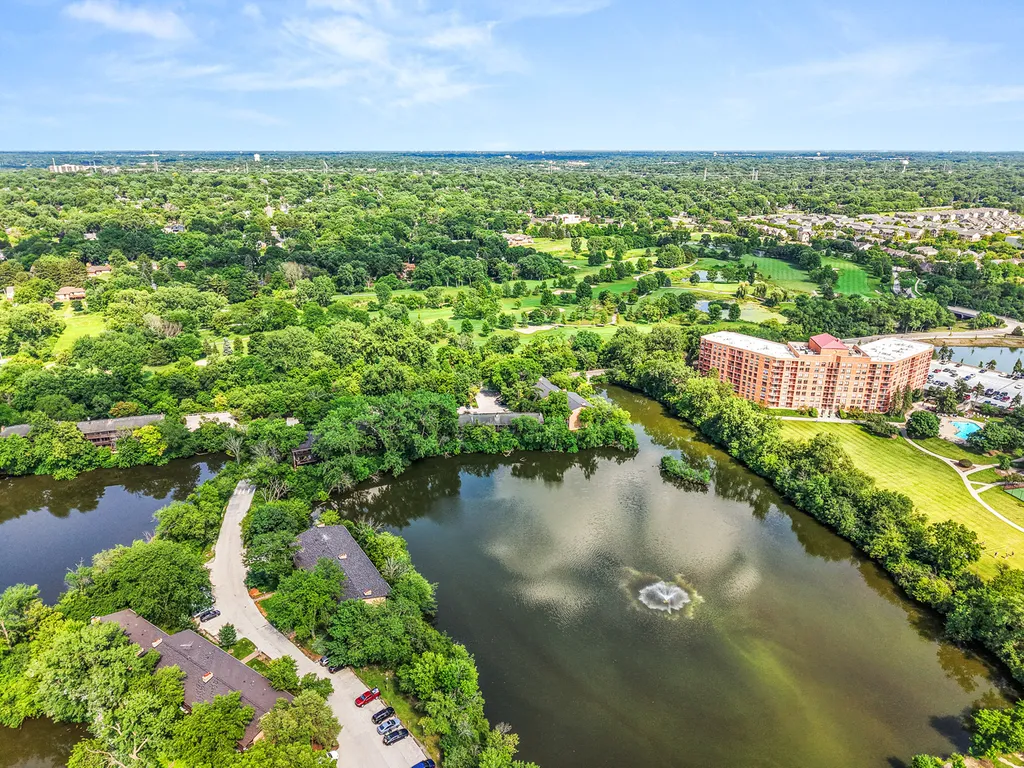 5536 East Lake Drive Lisle IL 60532