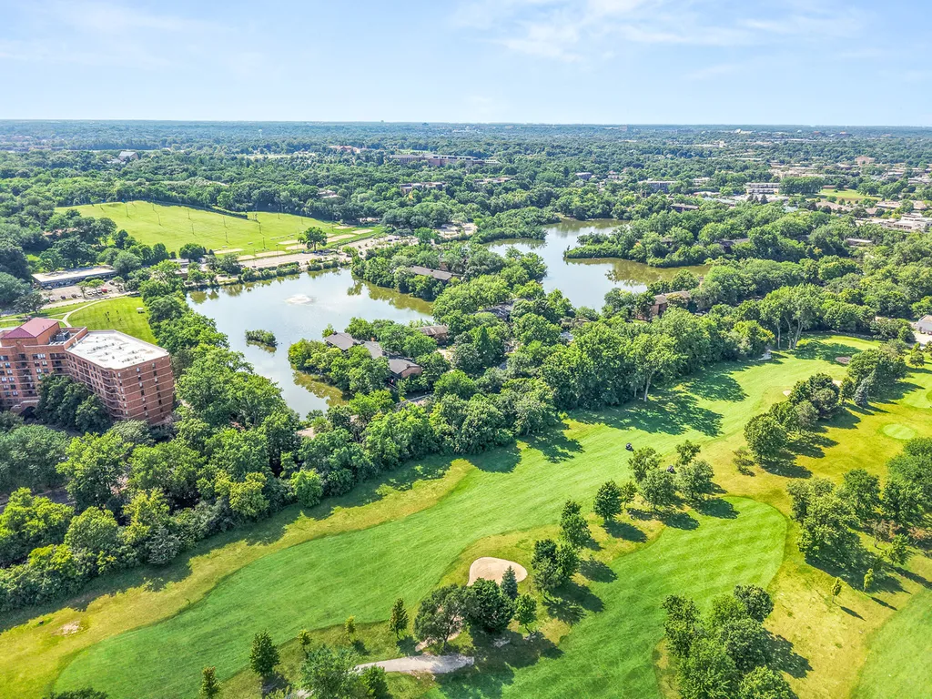 5536 East Lake Drive Lisle IL 60532