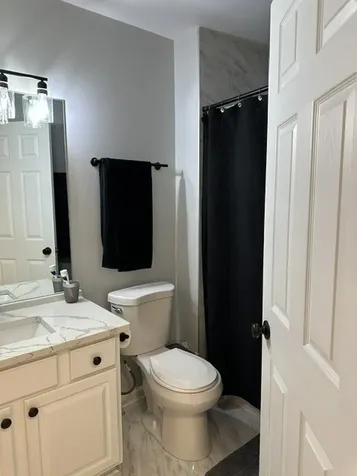 152 Village Creek Drive Lake In The Hills IL 60156