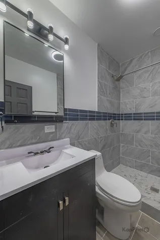 5922 South Bishop Street Chicago IL 60636