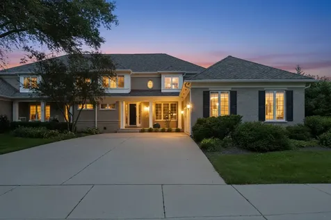2004 Claridge Court Northbrook IL 60062
