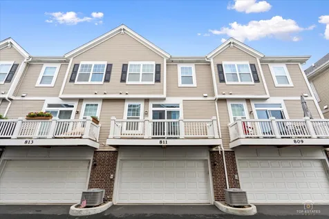 811 Lee Street Des Plaines IL 60016
