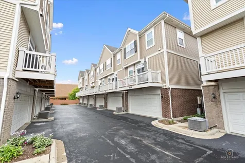 811 Lee Street Des Plaines IL 60016