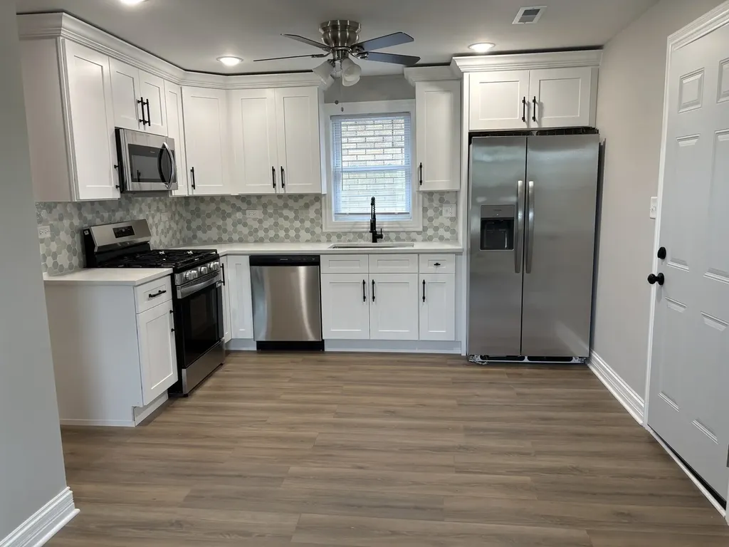8310 South Buffalo Avenue Chicago IL 60617