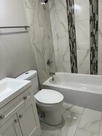 8310 South Buffalo Avenue Chicago IL 60617