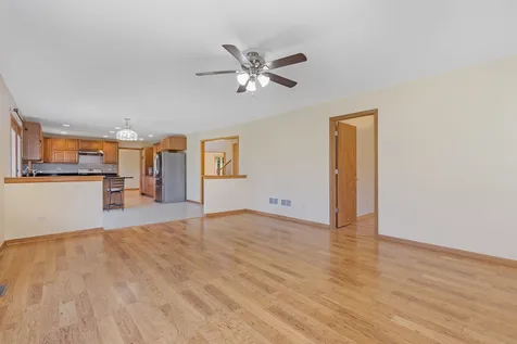8284 Brookhaven Drive Frankfort IL 60423