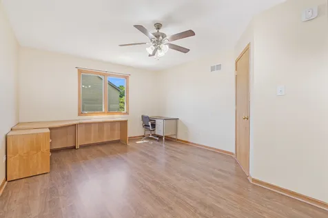 8284 Brookhaven Drive Frankfort IL 60423