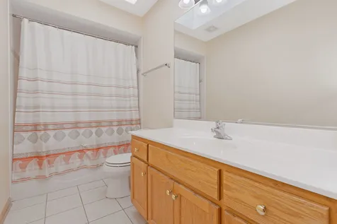 8284 Brookhaven Drive Frankfort IL 60423