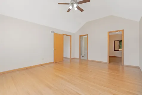 8284 Brookhaven Drive Frankfort IL 60423
