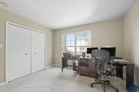 546 Clayton Circle Sycamore IL 60178