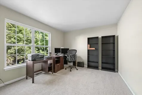 546 Clayton Circle Sycamore IL 60178