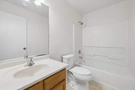 546 Clayton Circle Sycamore IL 60178