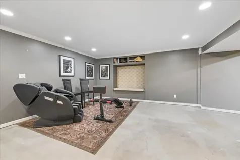 546 Clayton Circle Sycamore IL 60178