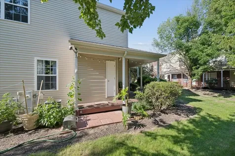 546 Clayton Circle Sycamore IL 60178