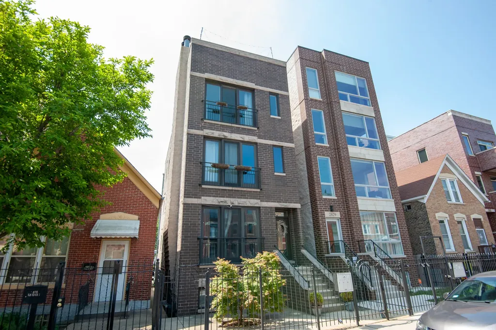2427 West Augusta Boulevard Chicago IL 60622