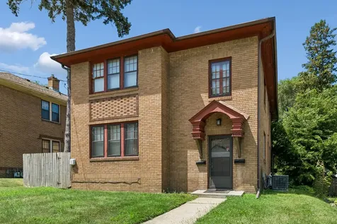 905 18TH Street Rockford IL 61104