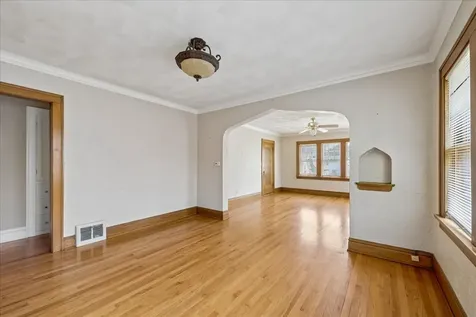 905 18TH Street Rockford IL 61104