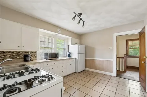 905 18TH Street Rockford IL 61104