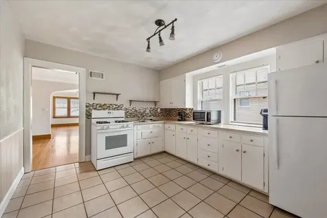 905 18TH Street Rockford IL 61104