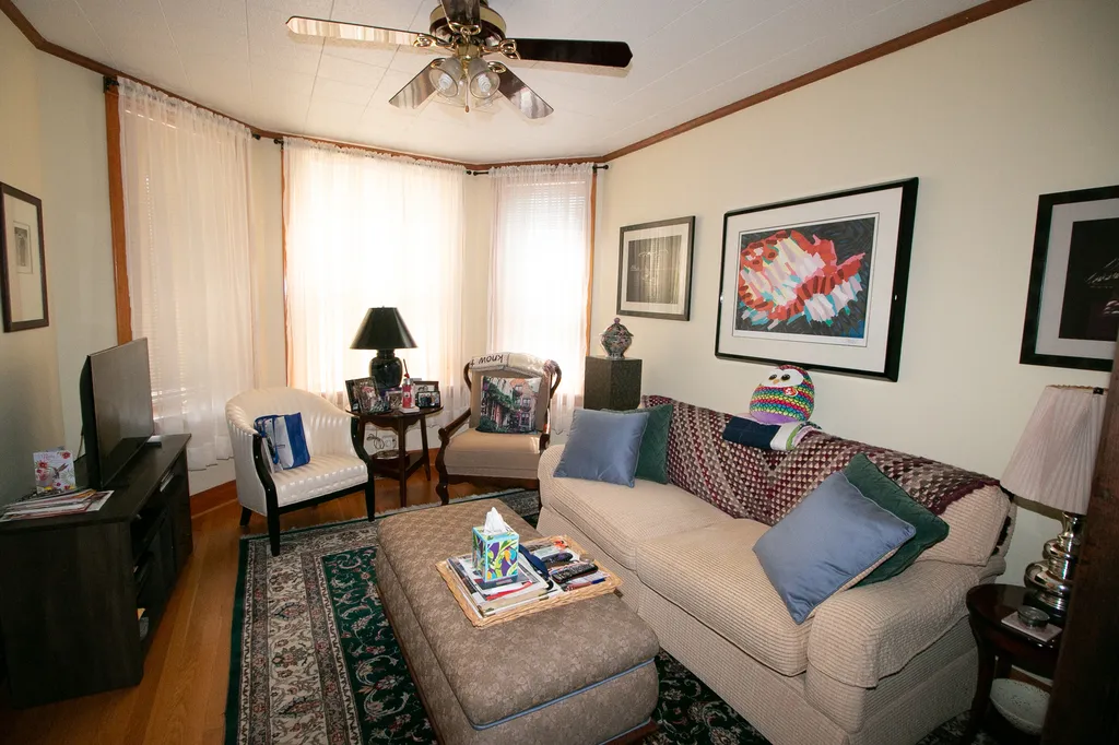 4342 North Lowell Avenue Chicago IL 60641