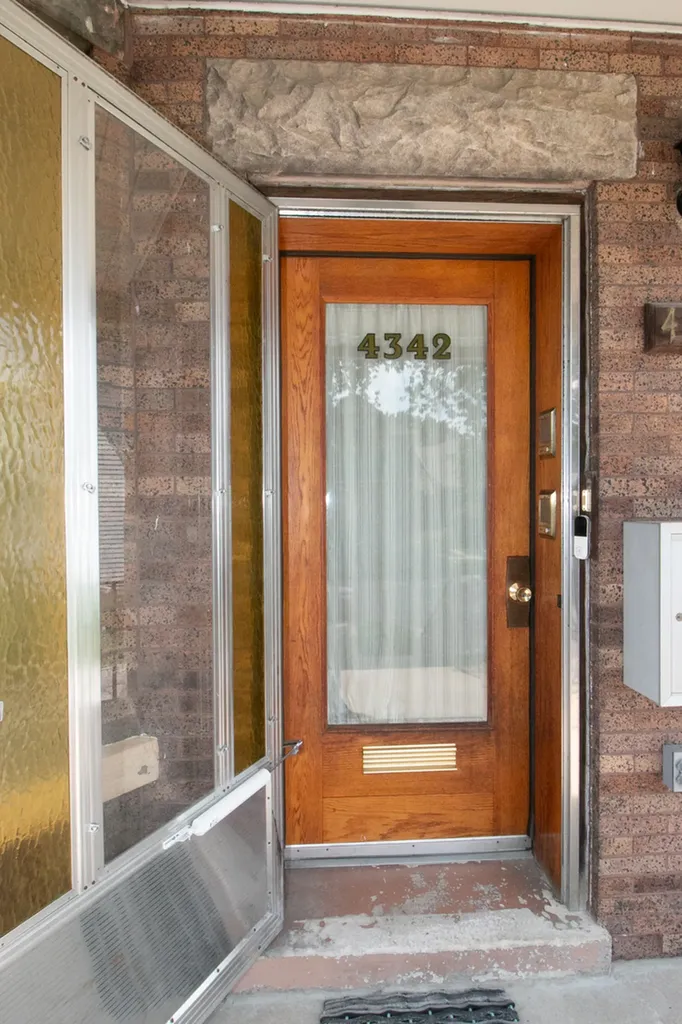 4342 North Lowell Avenue Chicago IL 60641