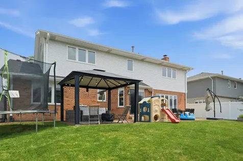15612 Bramblewood Road Oak Forest IL 60452