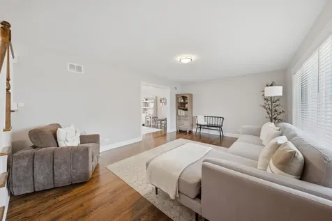 15612 Bramblewood Road Oak Forest IL 60452