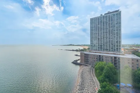 7337 South South Shore Drive Chicago IL 60649