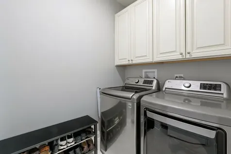 748 North Verandah Drive Hanover Park IL 60133