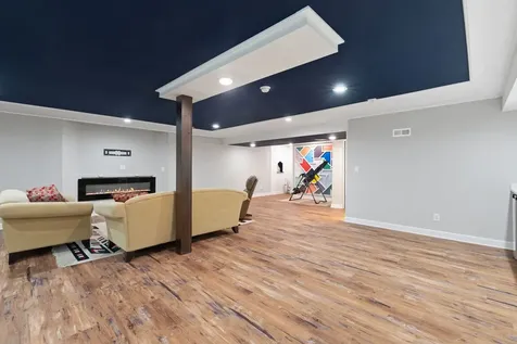748 North Verandah Drive Hanover Park IL 60133