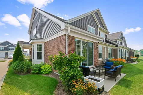 748 North Verandah Drive Hanover Park IL 60133