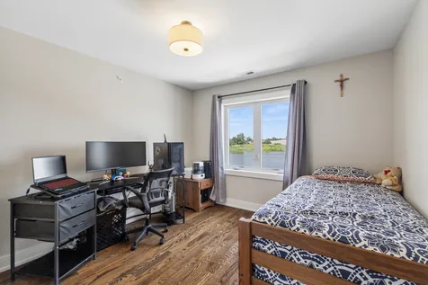 8166 West 87th Street Hickory Hills IL 60457