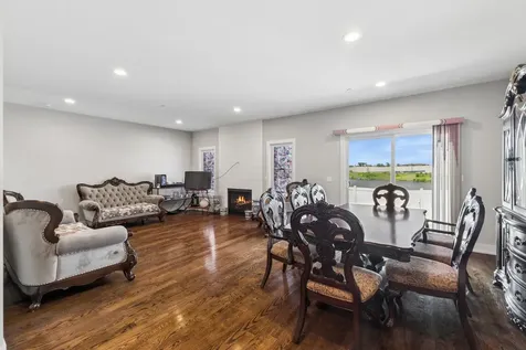 8166 West 87th Street Hickory Hills IL 60457