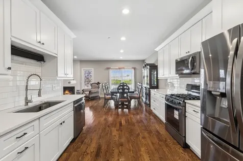 8166 West 87th Street Hickory Hills IL 60457