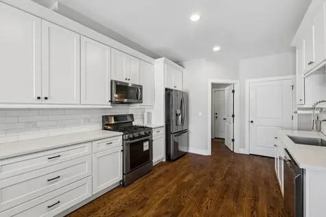 8166 West 87th Street Hickory Hills IL 60457