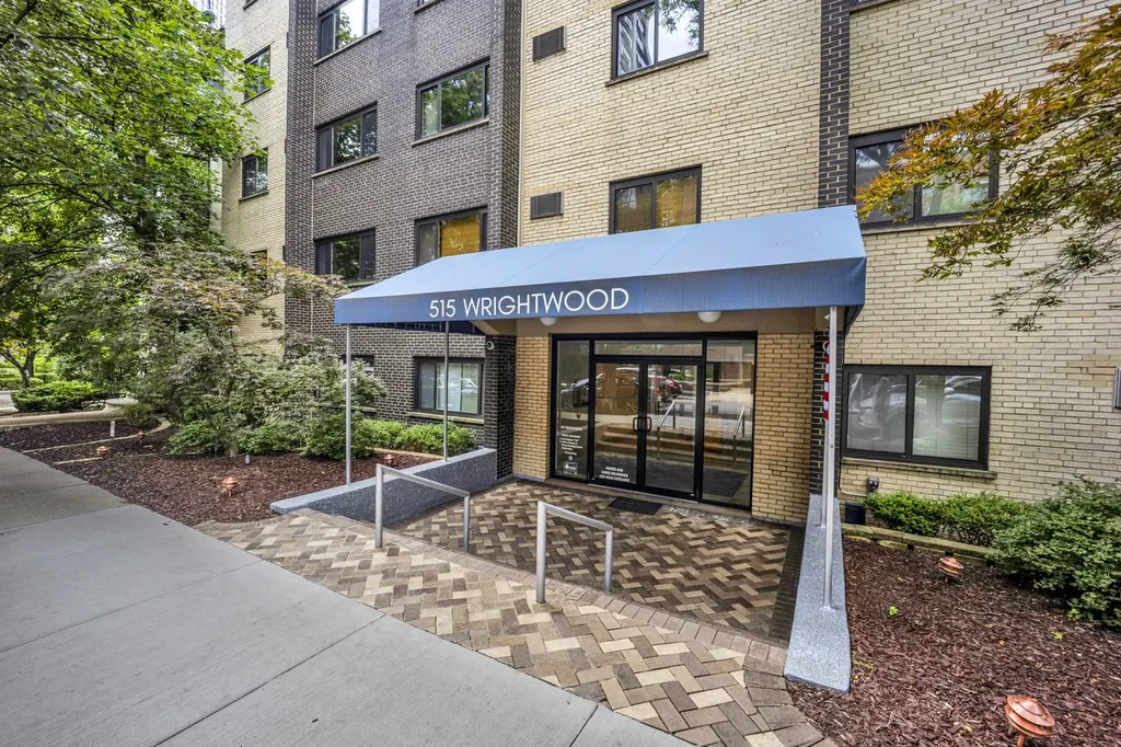 515 West Wrightwood Avenue Chicago IL 60614