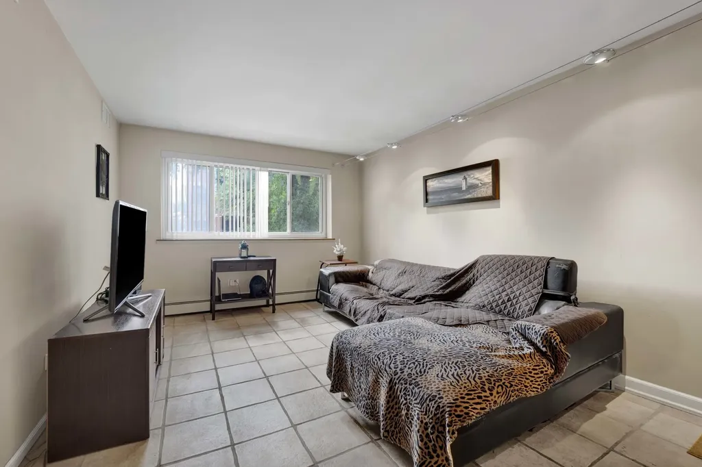 515 West Wrightwood Avenue Chicago IL 60614