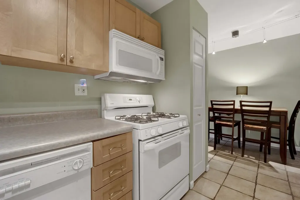 515 West Wrightwood Avenue Chicago IL 60614