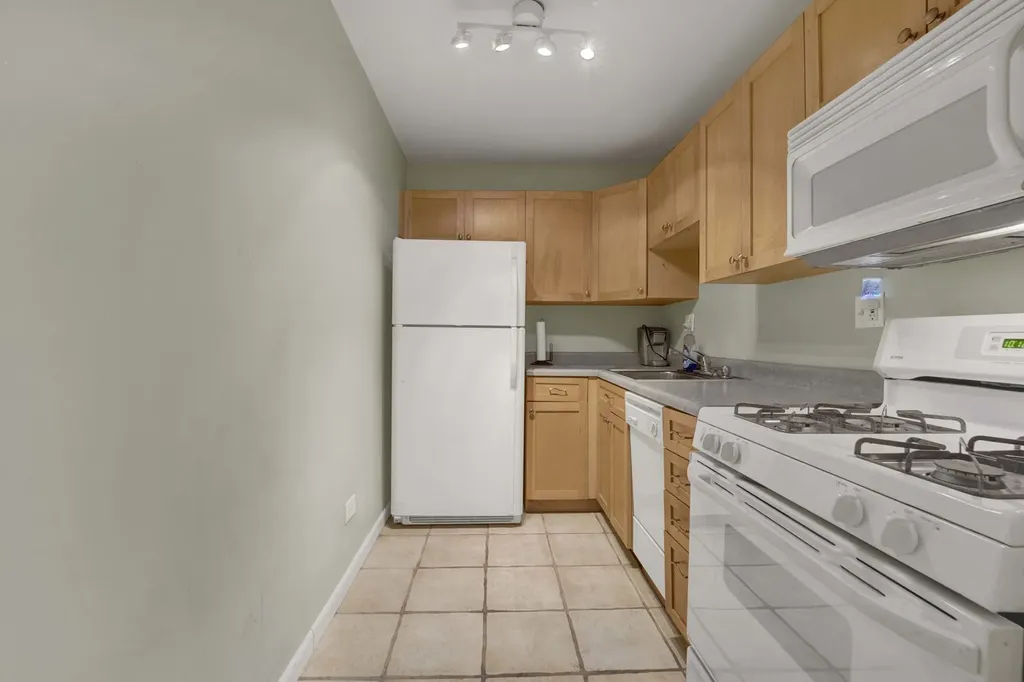 515 West Wrightwood Avenue Chicago IL 60614