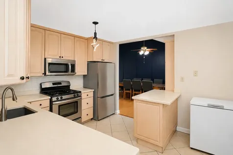 309 South Cross Trail Mchenry IL 60050