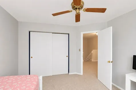 309 South Cross Trail Mchenry IL 60050