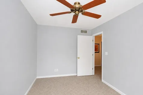 309 South Cross Trail Mchenry IL 60050