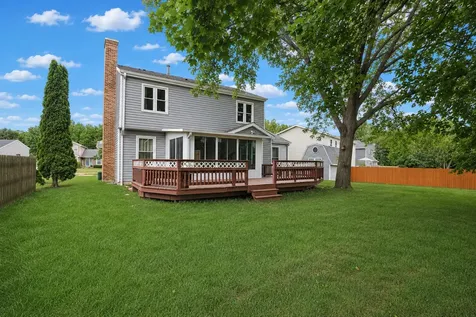 309 South Cross Trail Mchenry IL 60050