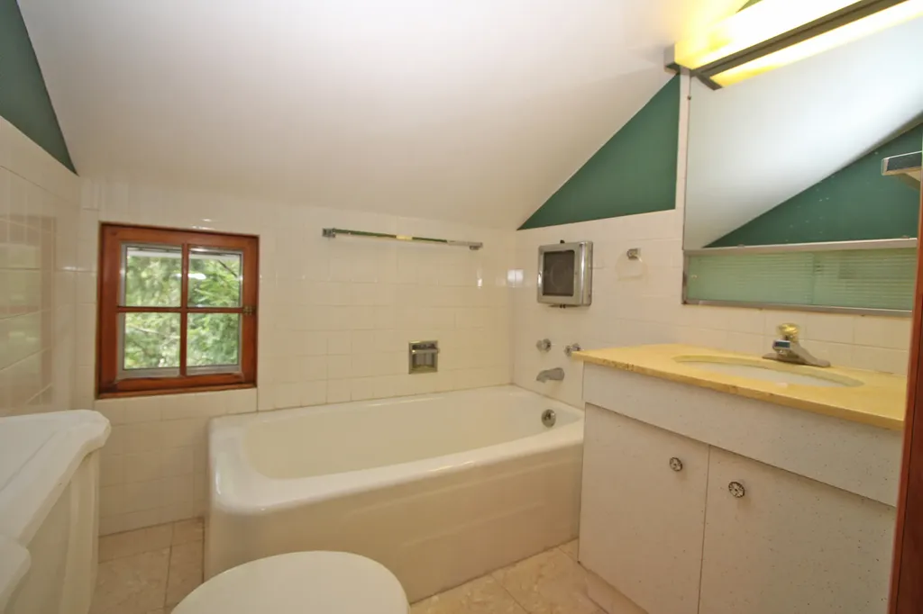 234 North Deerpath Road Lake Zurich IL 60047