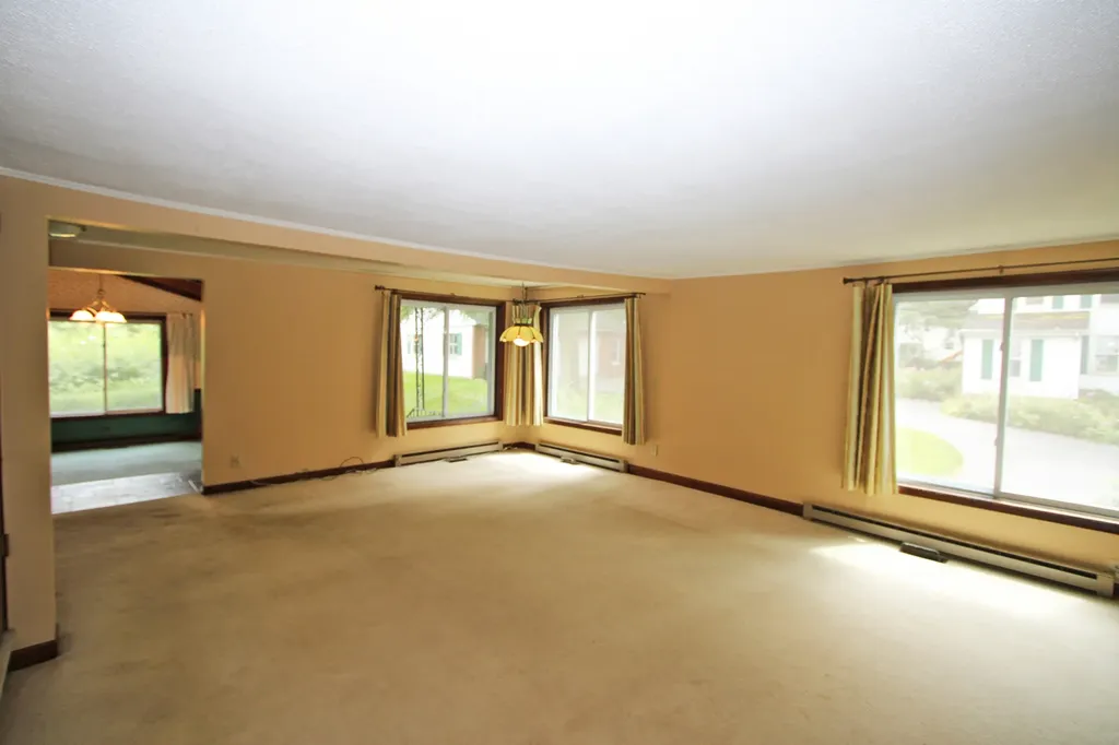 234 North Deerpath Road Lake Zurich IL 60047