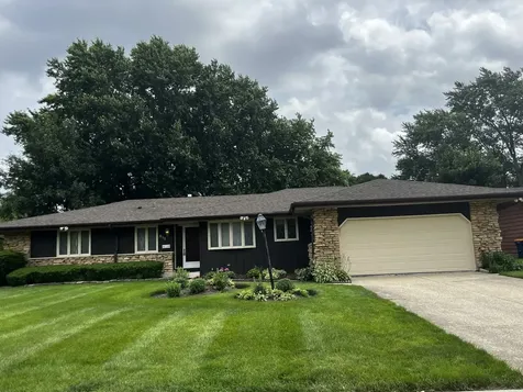 815 Ruth Drive Elgin IL 60123