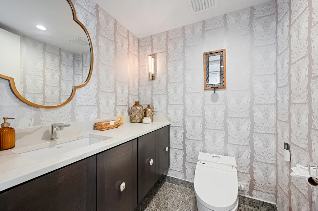 180 East Pearson Street Chicago IL 60611