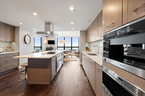 180 East Pearson Street Chicago IL 60611